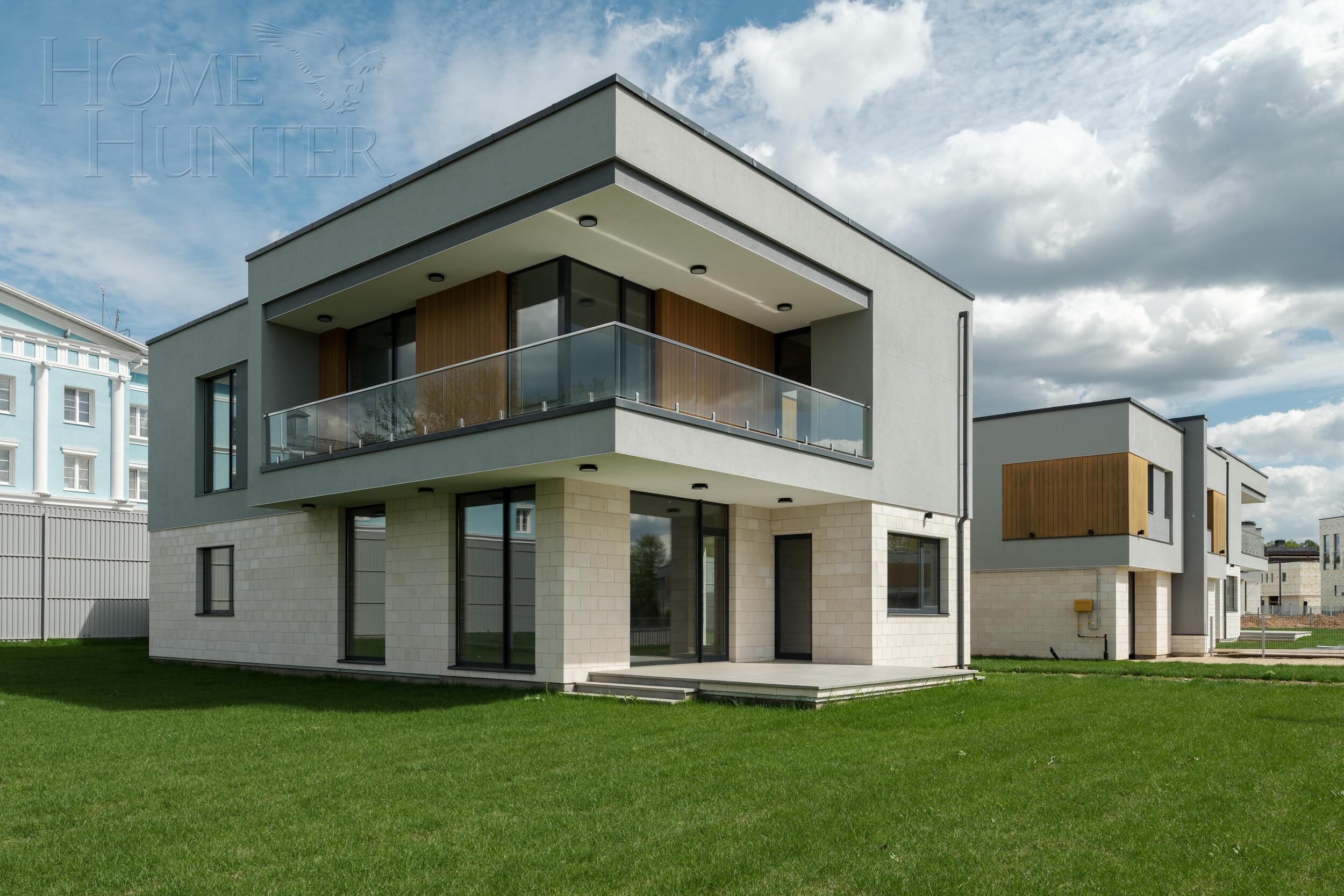2-этажный коттедж 363.2 м² без отделки