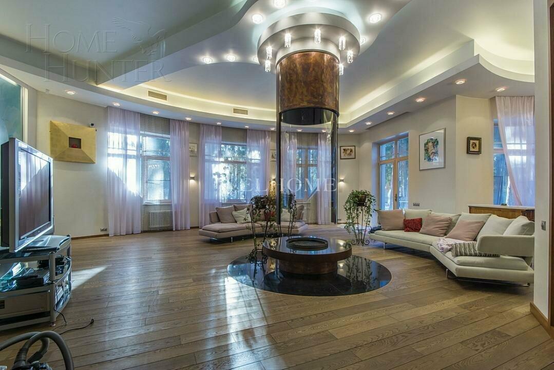 2-этажный коттедж 850 м² с отделкой