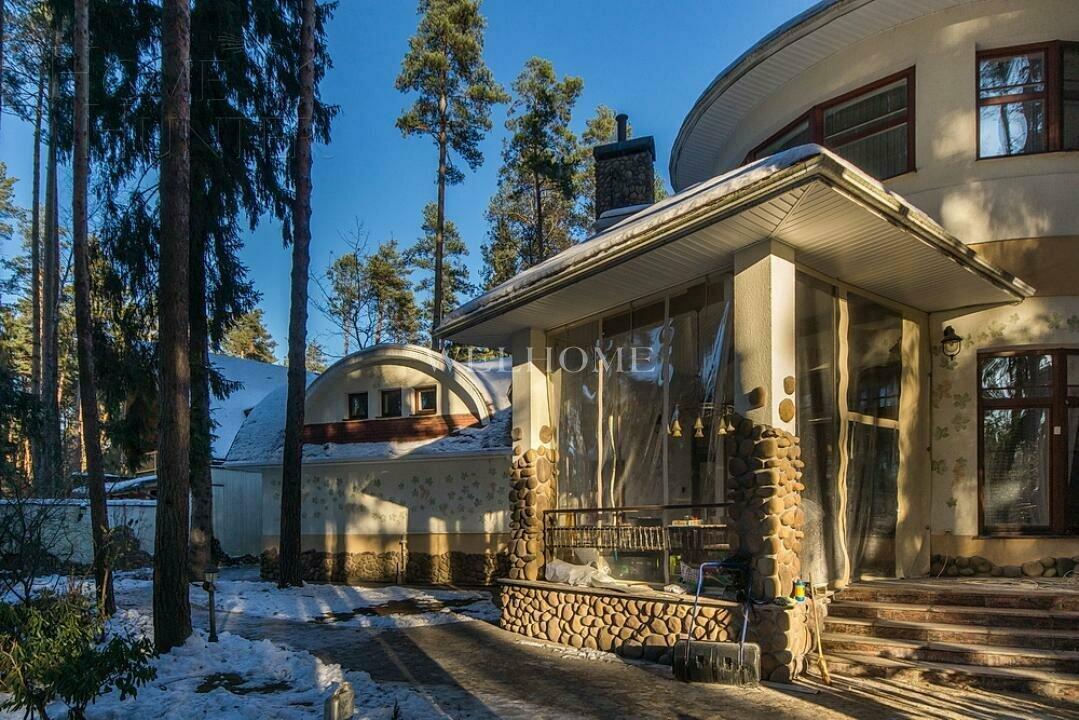 2-этажный коттедж 850 м² с отделкой