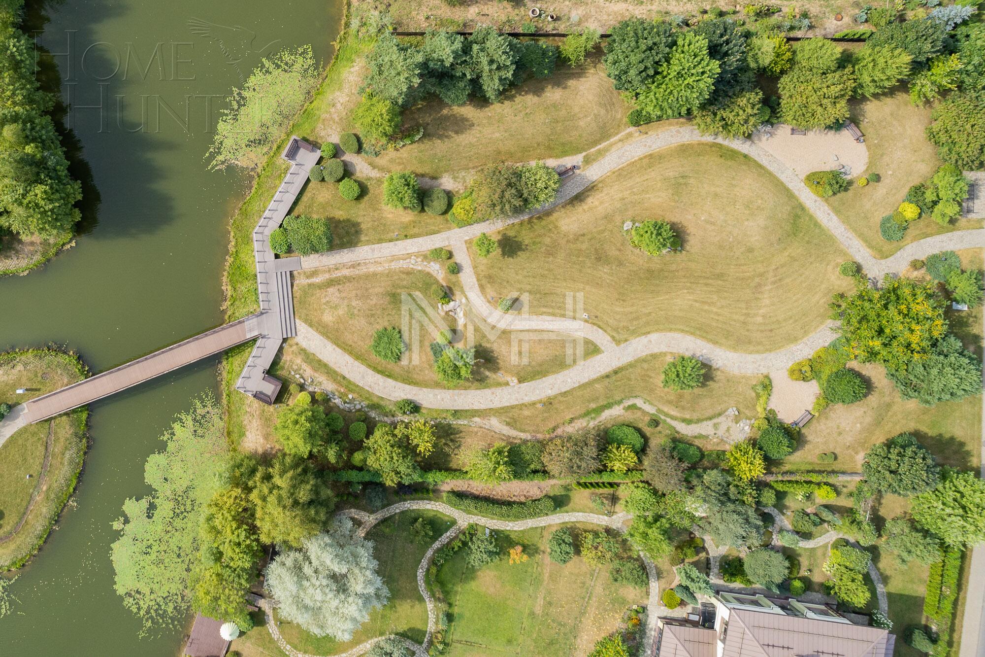2-этажный коттедж 550 м² без отделки