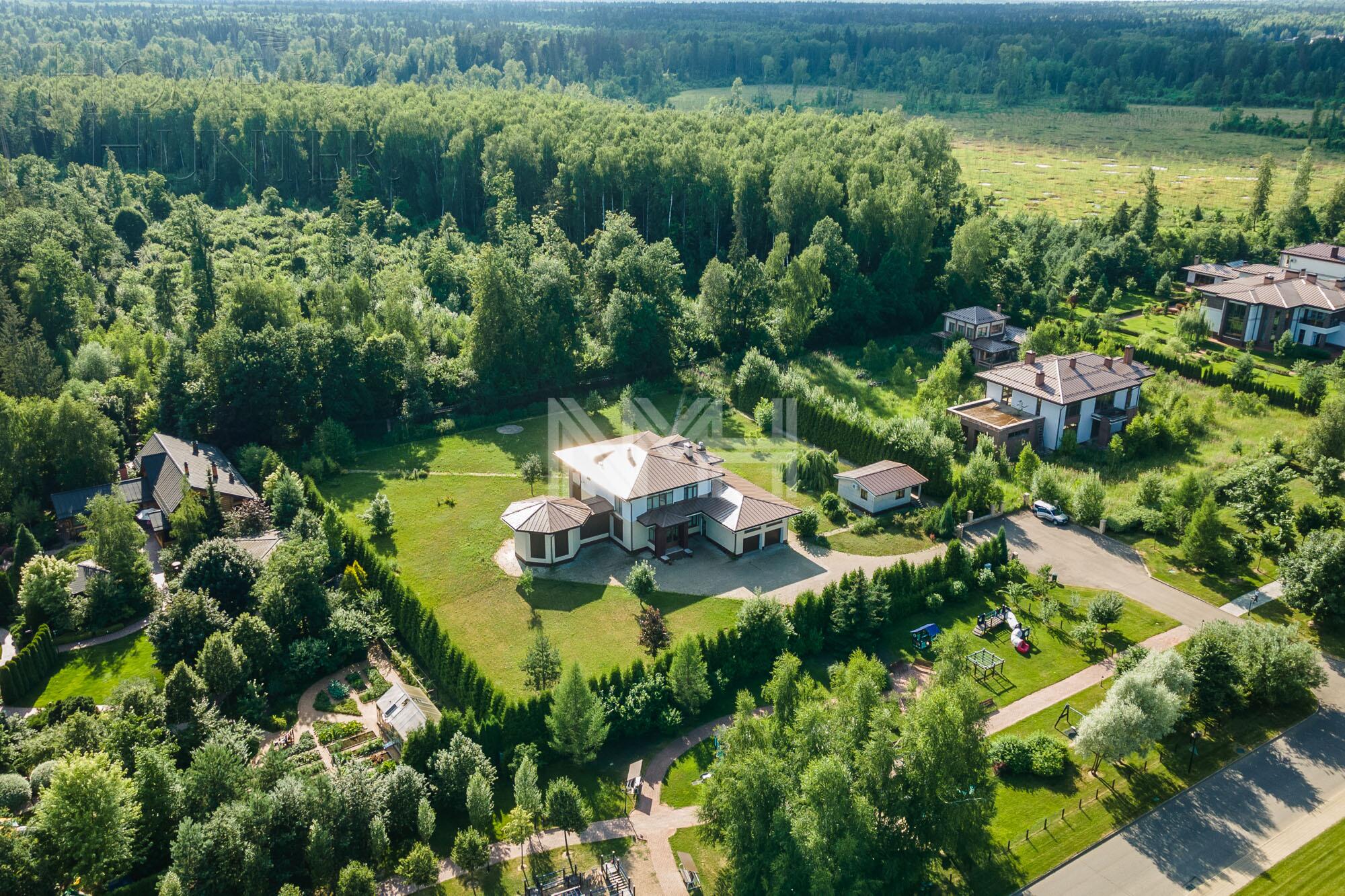 2-этажный коттедж 442 м² с отделкой