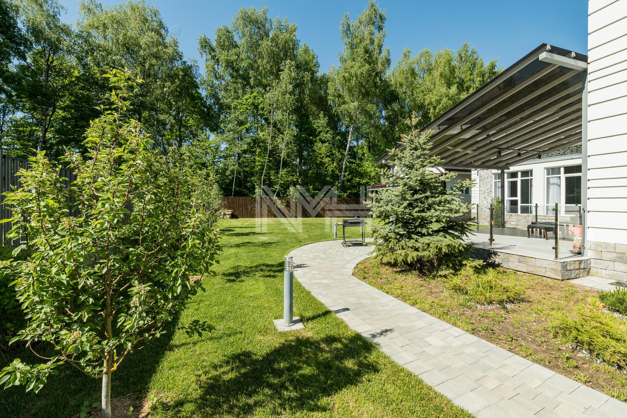 3-этажный коттедж 630 м² с отделкой