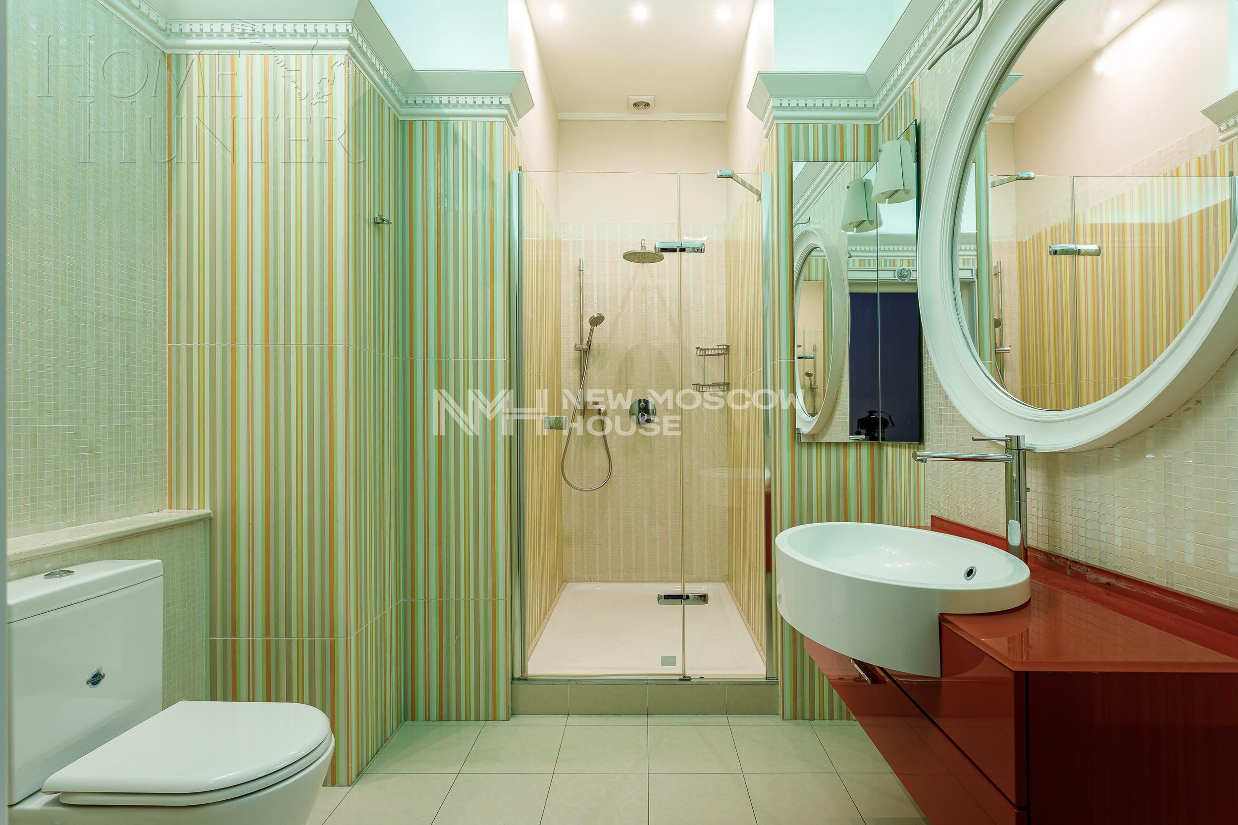 3-этажный коттедж 1 172 м² с отделкой