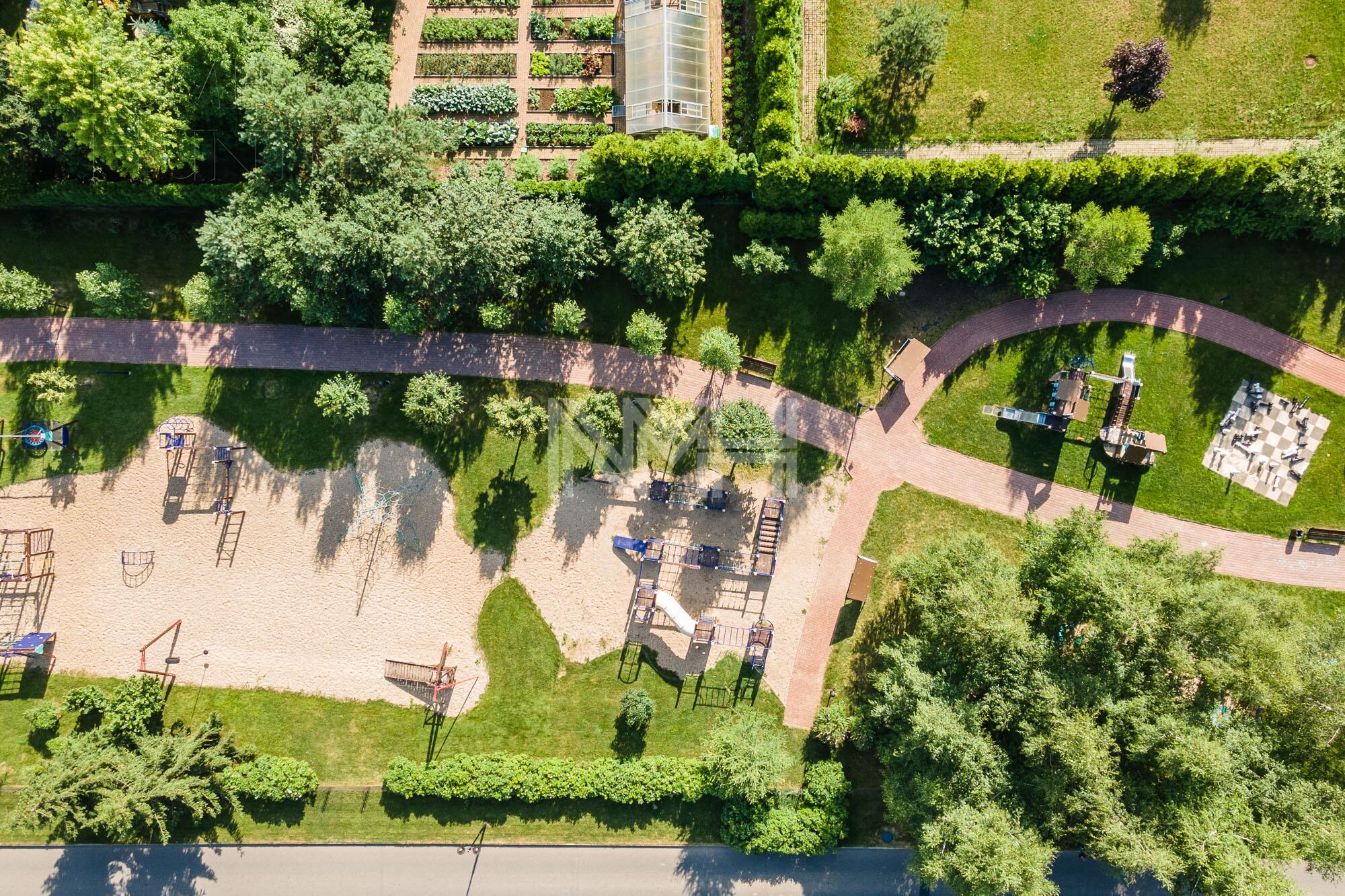 2-этажный коттедж 442 м² с отделкой