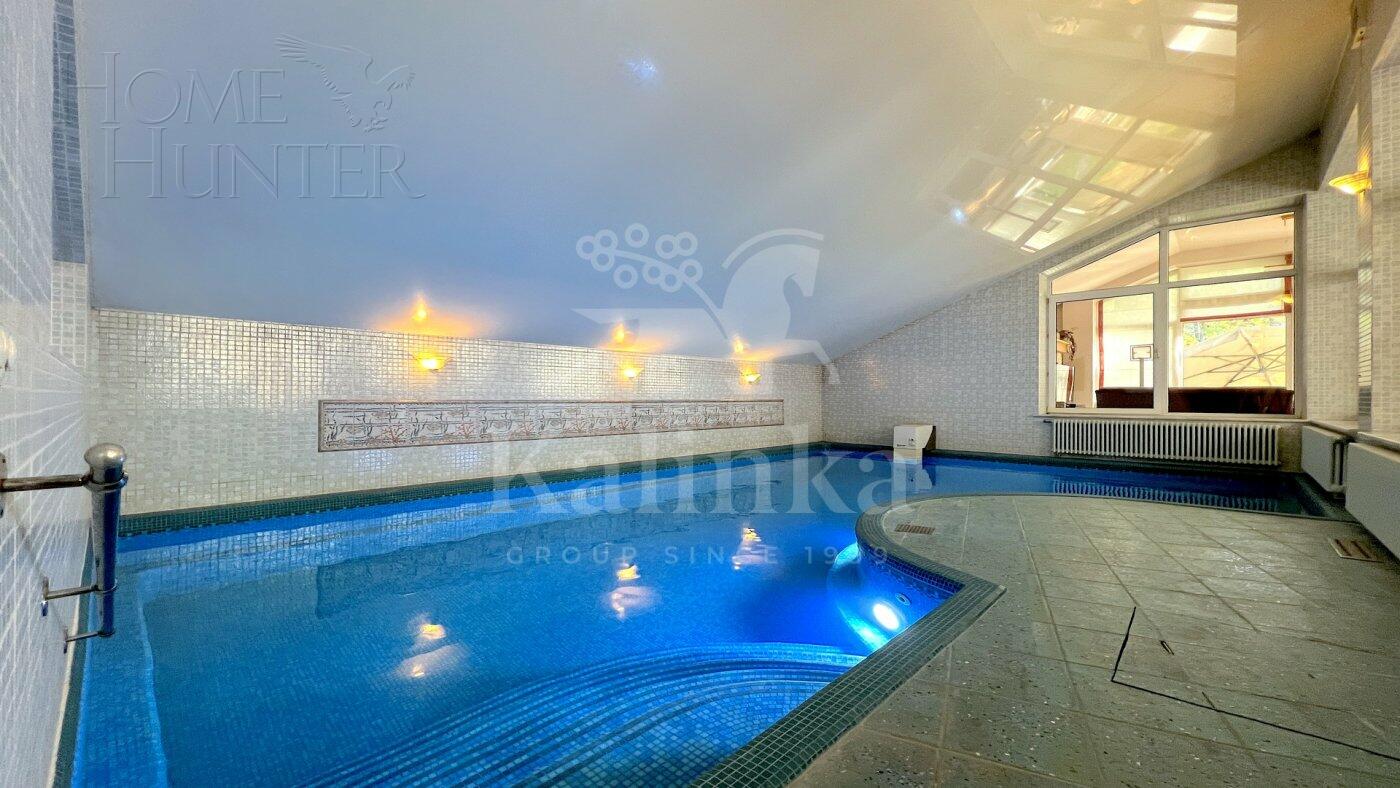 2-этажный коттедж 550 м² с отделкой