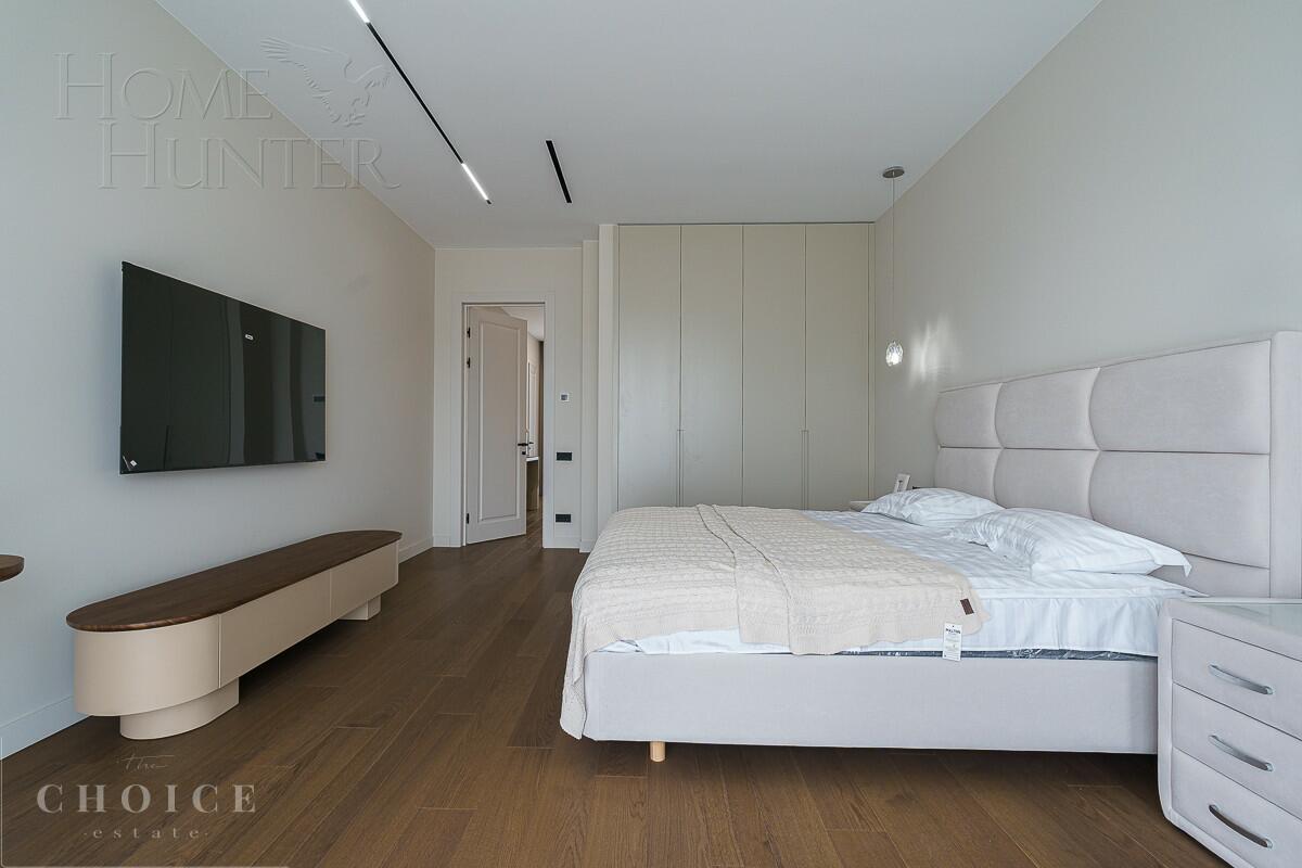 2-этажный коттедж 349.7 м² с отделкой