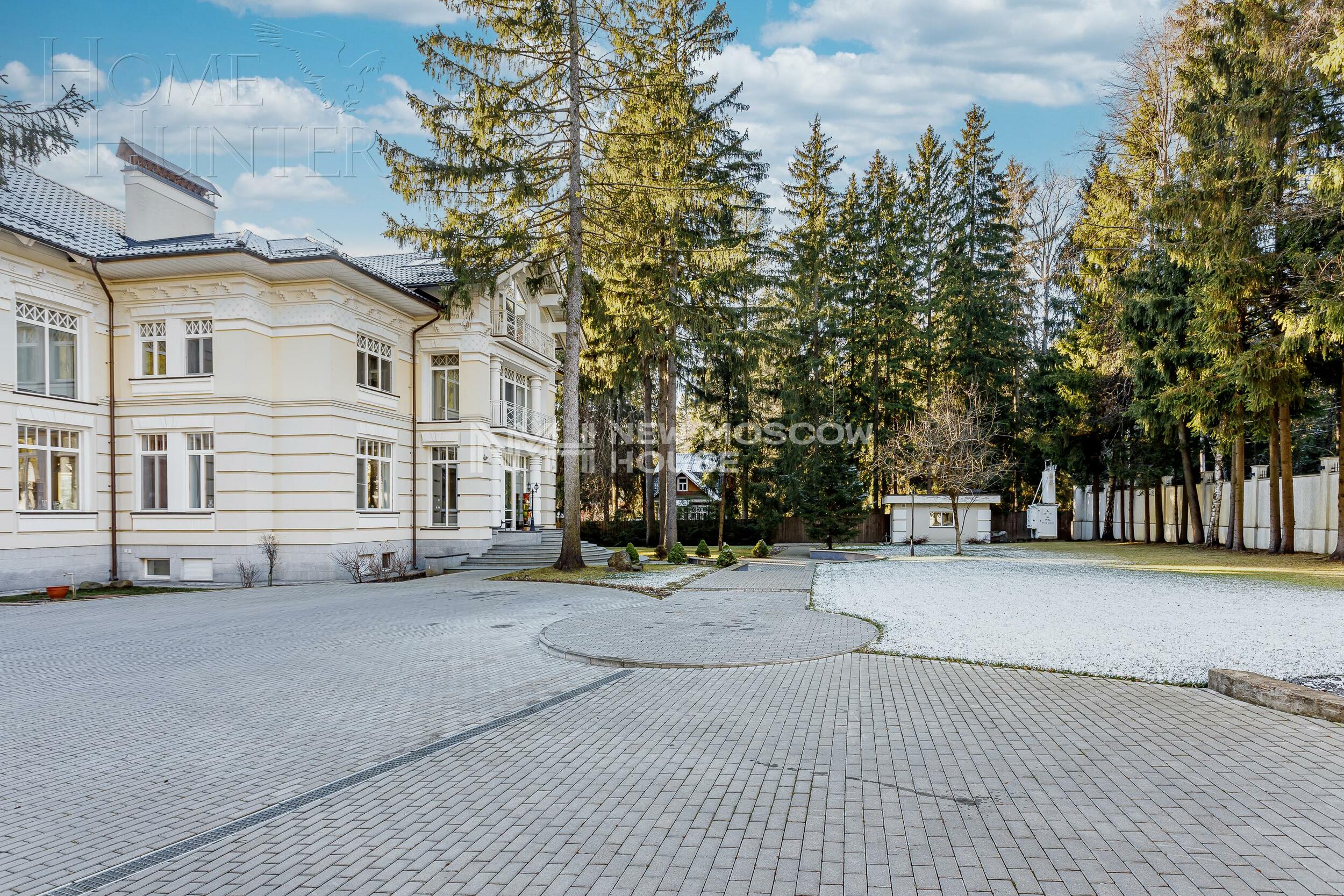 3-этажный коттедж 1 172 м² с отделкой