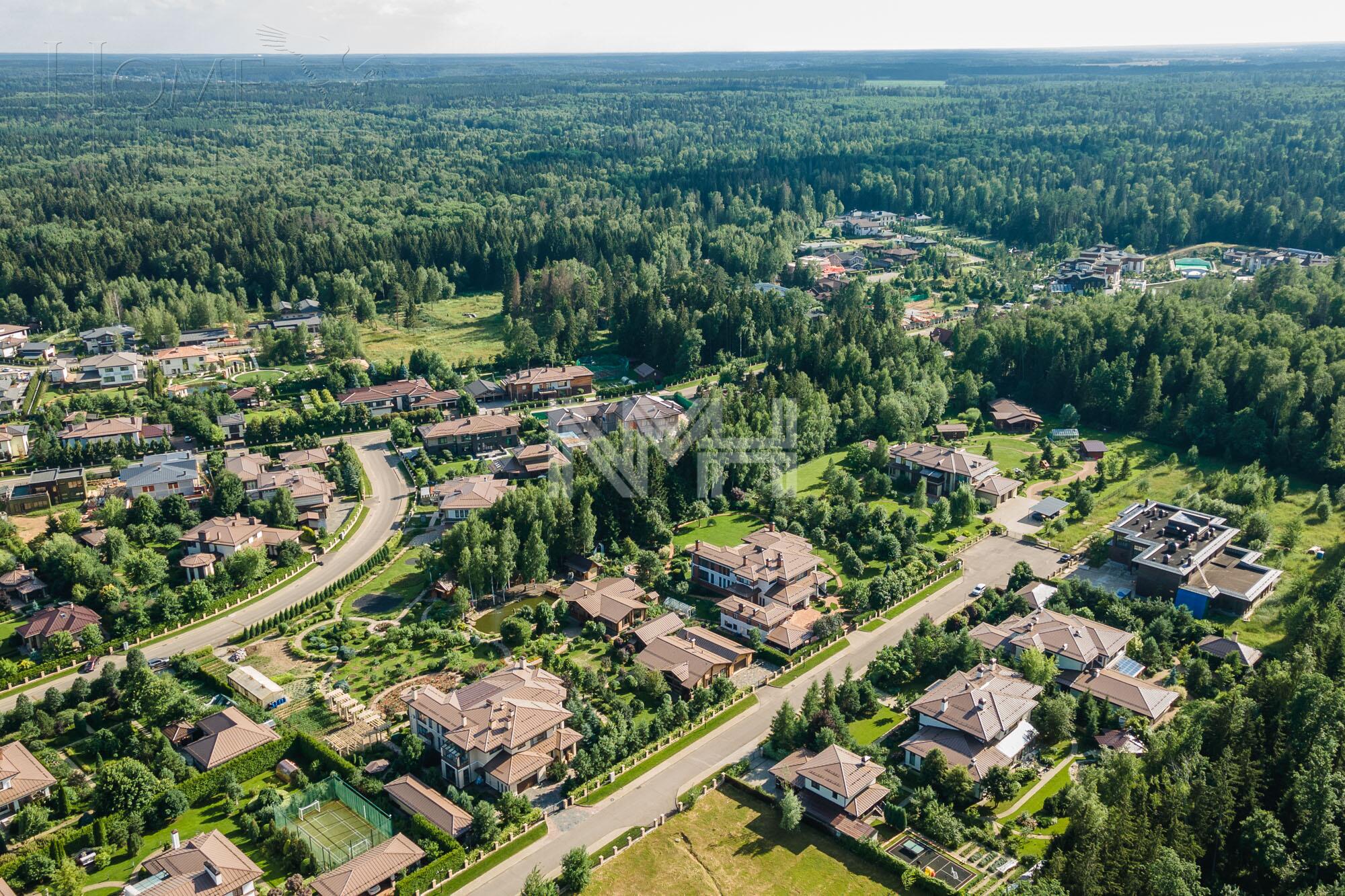 2-этажный коттедж 442 м² с отделкой