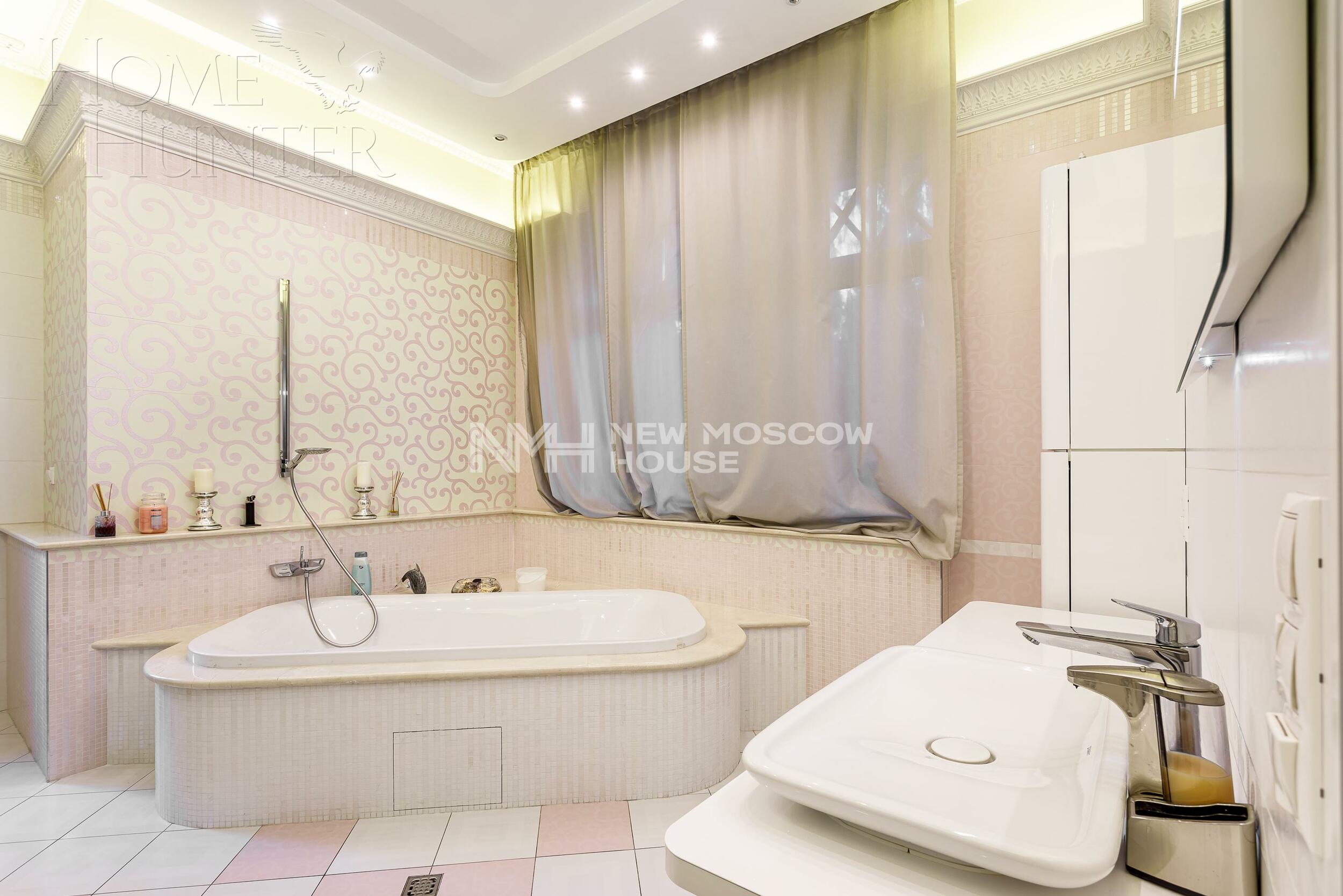 3-этажный коттедж 1 172 м² с отделкой
