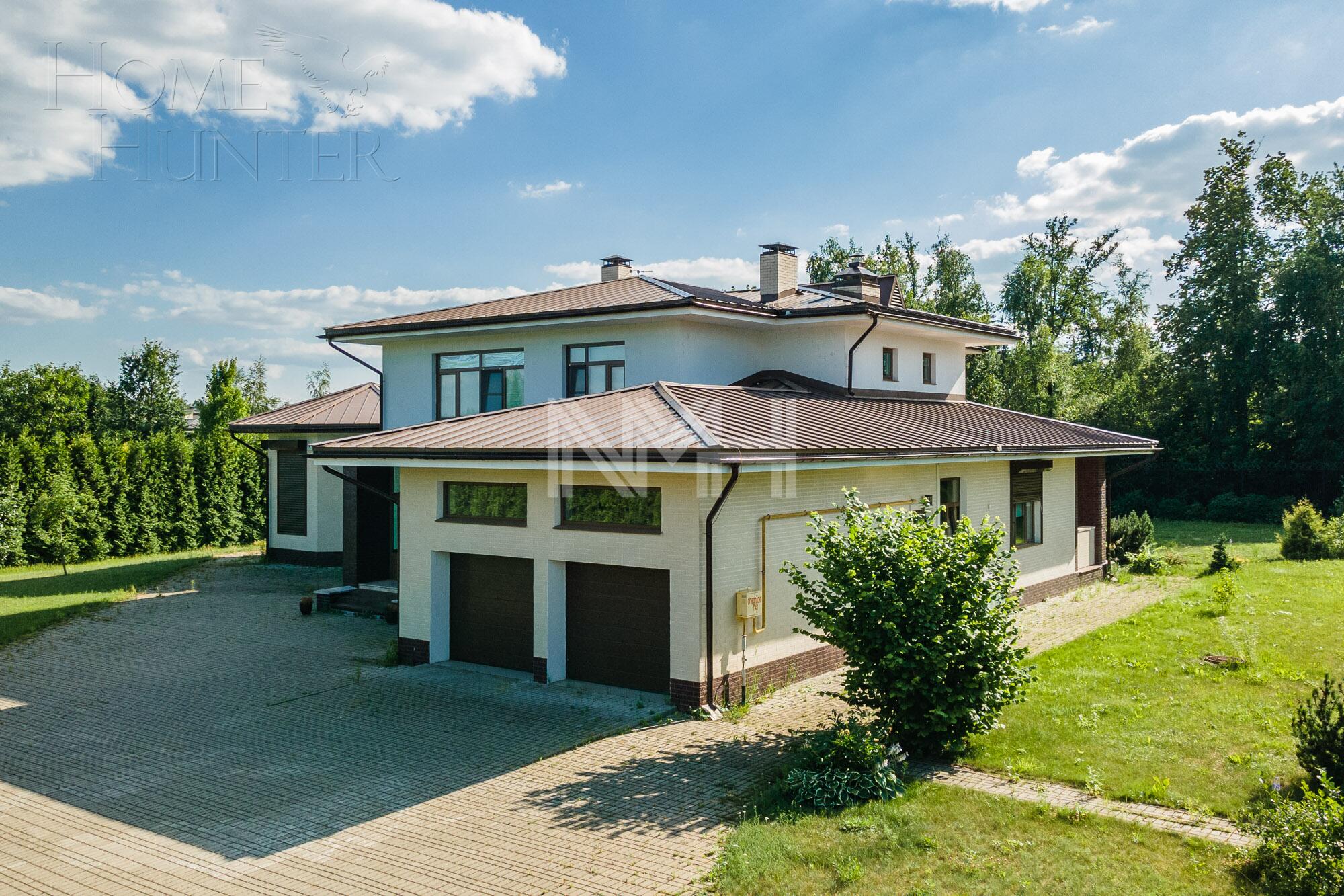 2-этажный коттедж 442 м² с отделкой