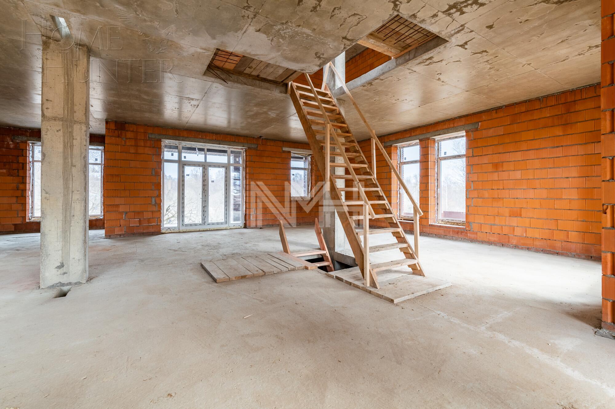2-этажный коттедж 495 м² без отделки
