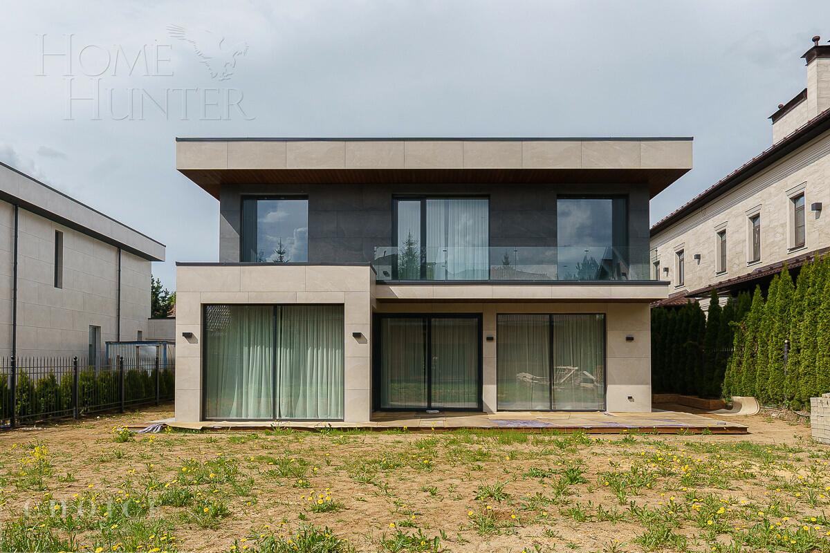 2-этажный коттедж 349.7 м² с отделкой