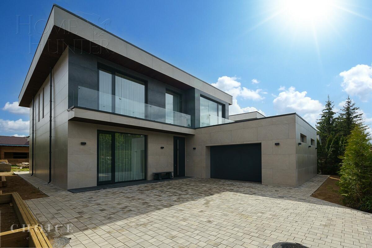 2-этажный коттедж 349.7 м² с отделкой