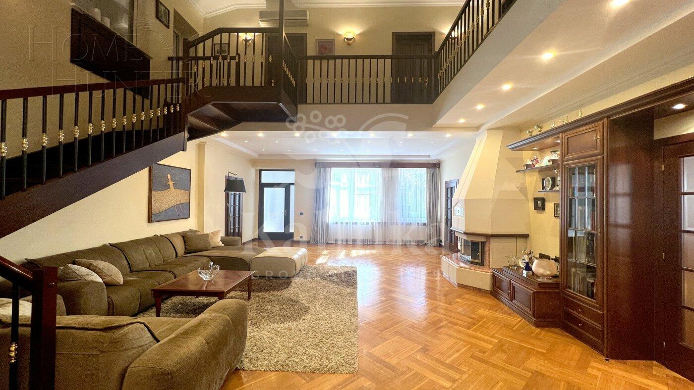 2-этажный коттедж 550 м² с отделкой