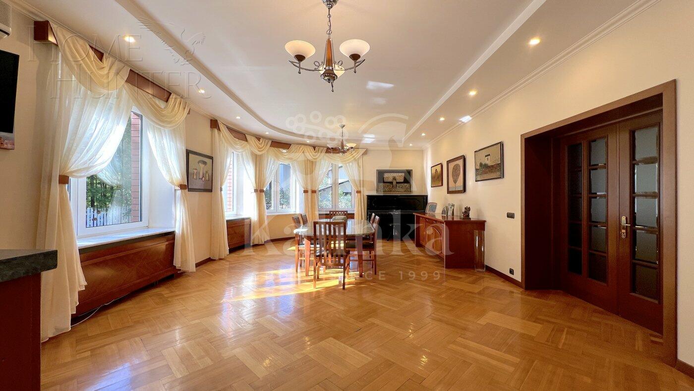 2-этажный коттедж 550 м² с отделкой