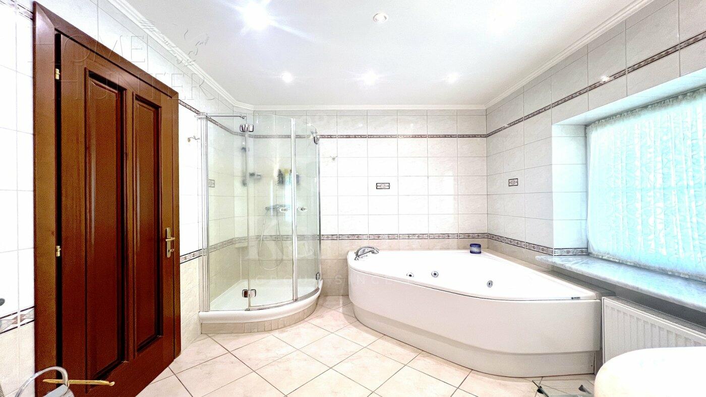 2-этажный коттедж 550 м² с отделкой