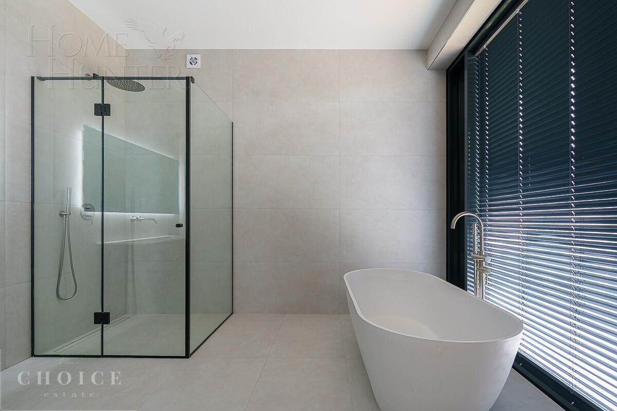 2-этажный коттедж 349.7 м² с отделкой