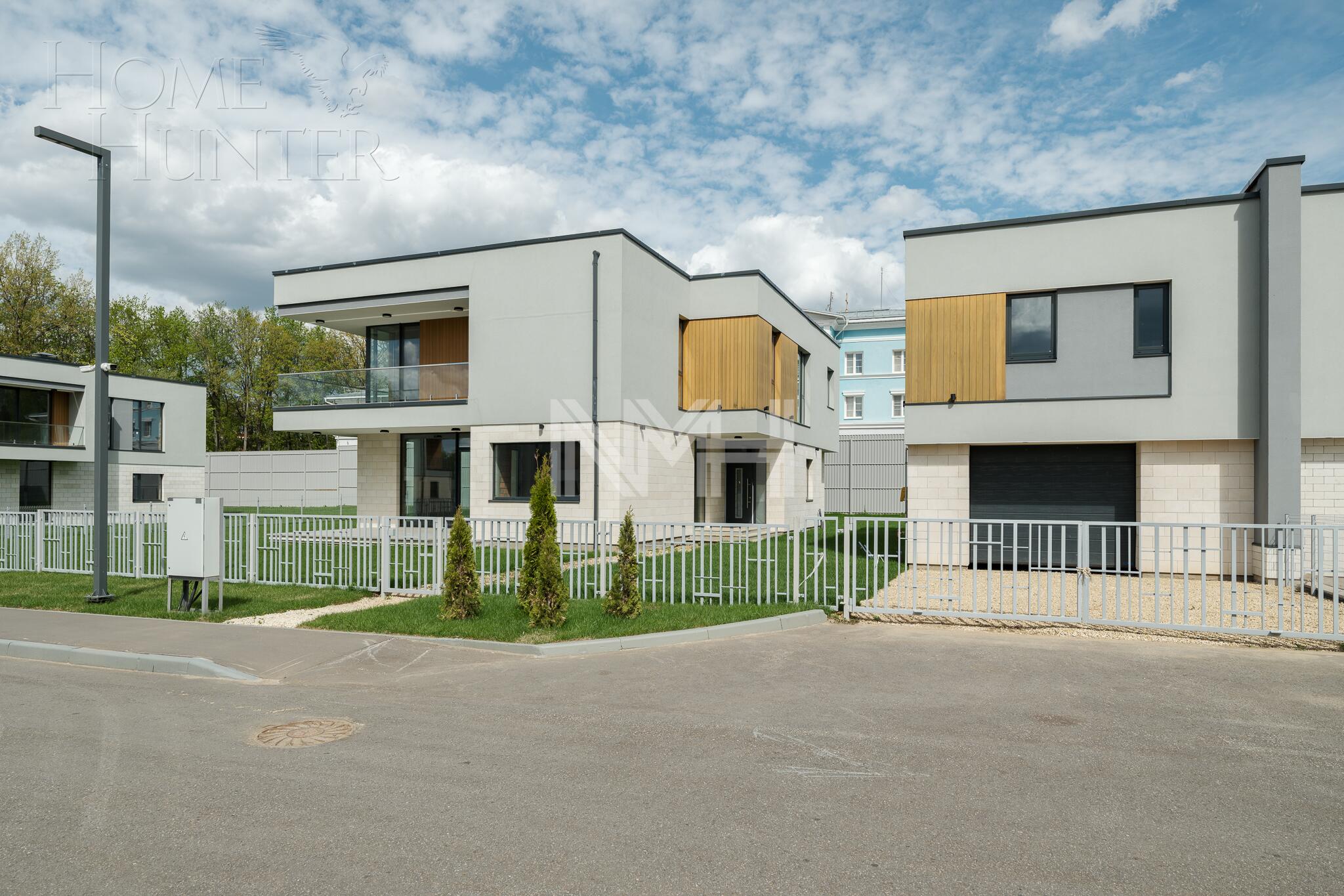 2-этажный коттедж 363.2 м² без отделки