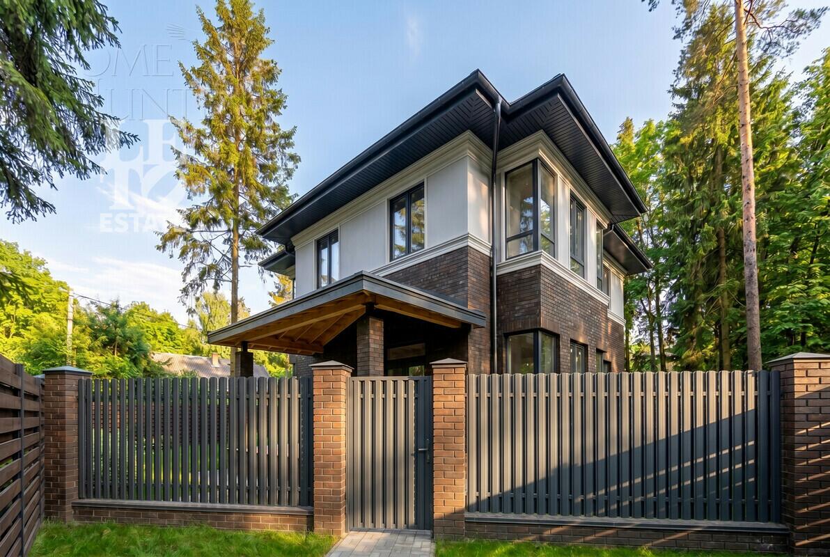 2-этажный коттедж 300 м² без отделки