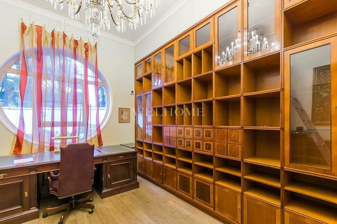 2-этажный коттедж 850 м² с отделкой