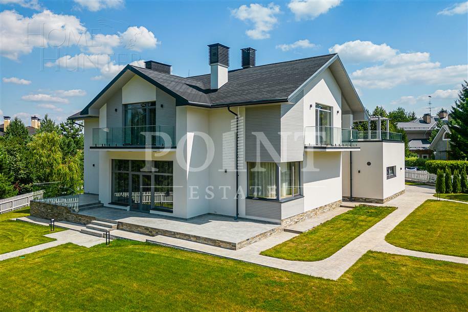 2-этажный коттедж 338 м² с отделкой