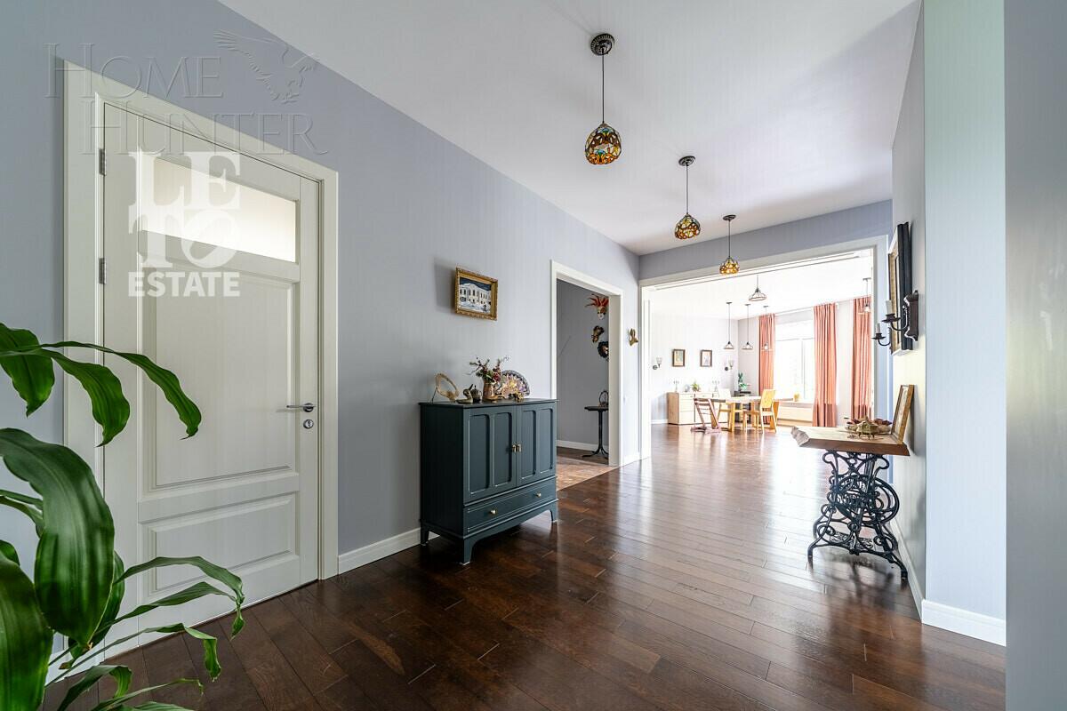 2-этажный коттедж 257.3 м² с отделкой
