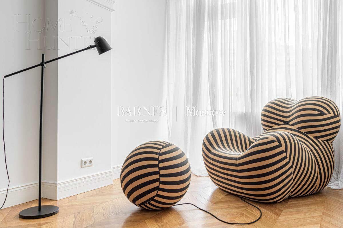 4-КОМН. КВАРТИРА С ОТДЕЛКОЙ 320 М² НА 2 ЭТАЖЕ