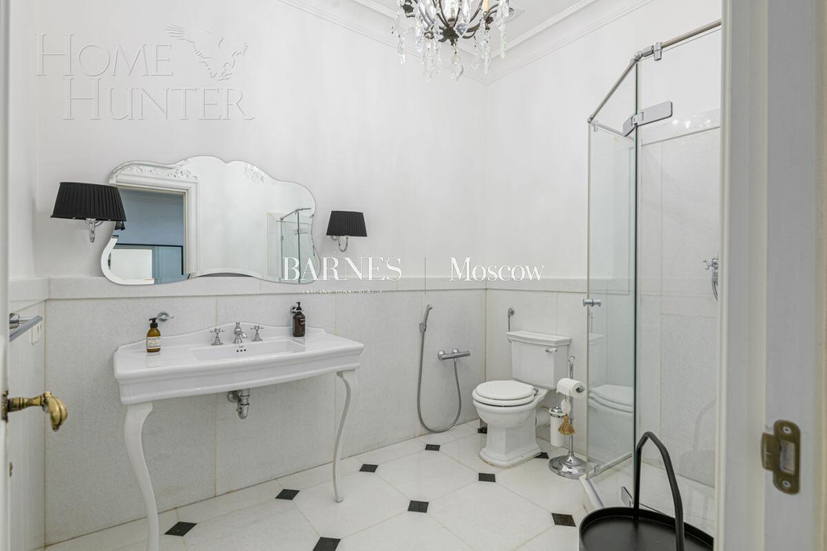 4-КОМН. КВАРТИРА С ОТДЕЛКОЙ 320 М² НА 2 ЭТАЖЕ