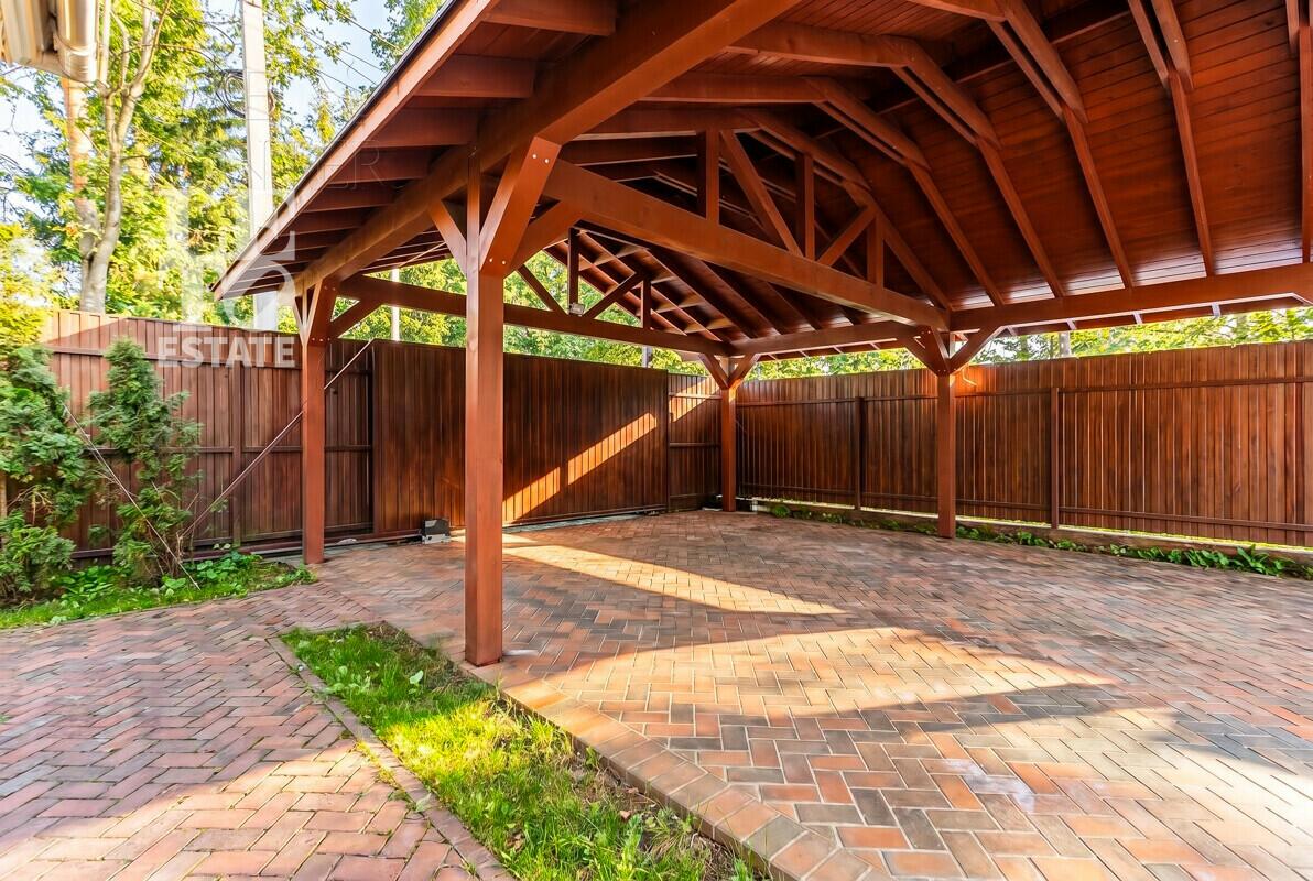 6-этажный коттедж 271 м² с отделкой