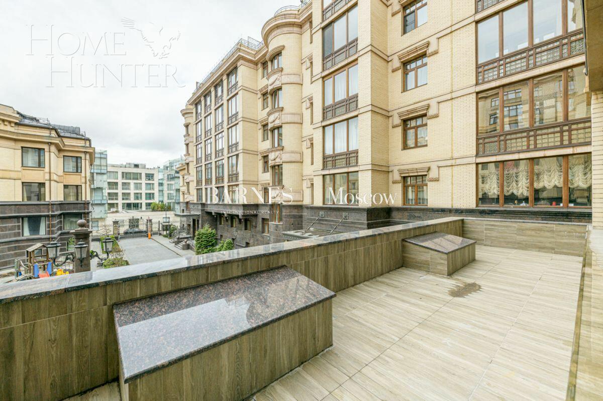 4-КОМН. КВАРТИРА С ОТДЕЛКОЙ 320 М² НА 2 ЭТАЖЕ