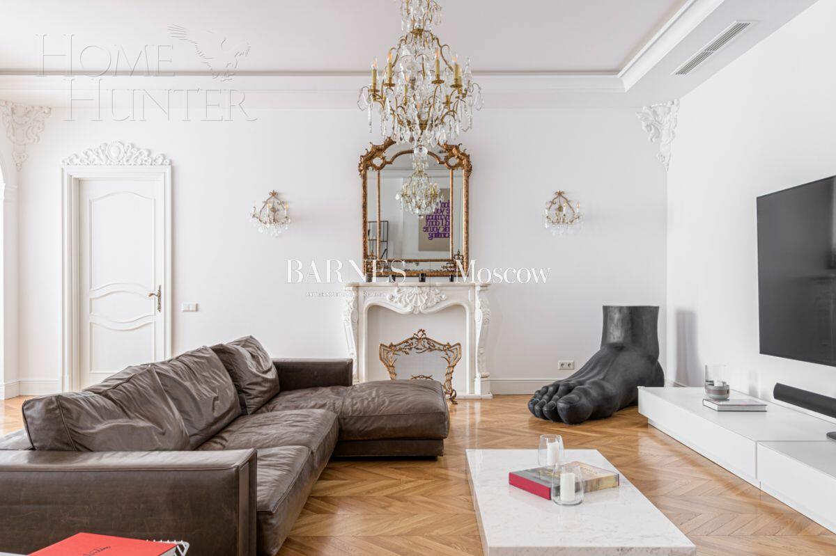 4-КОМН. КВАРТИРА С ОТДЕЛКОЙ 320 М² НА 2 ЭТАЖЕ