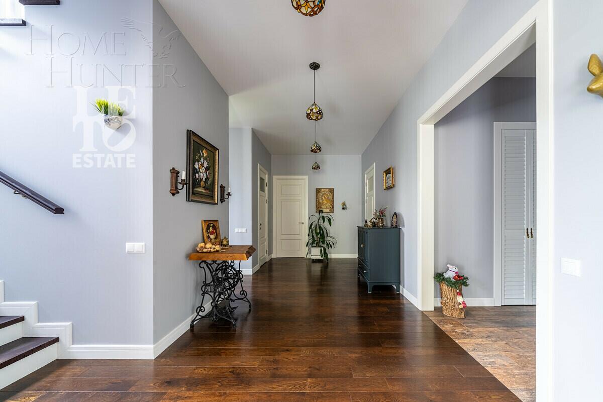 2-этажный коттедж 257.3 м² с отделкой