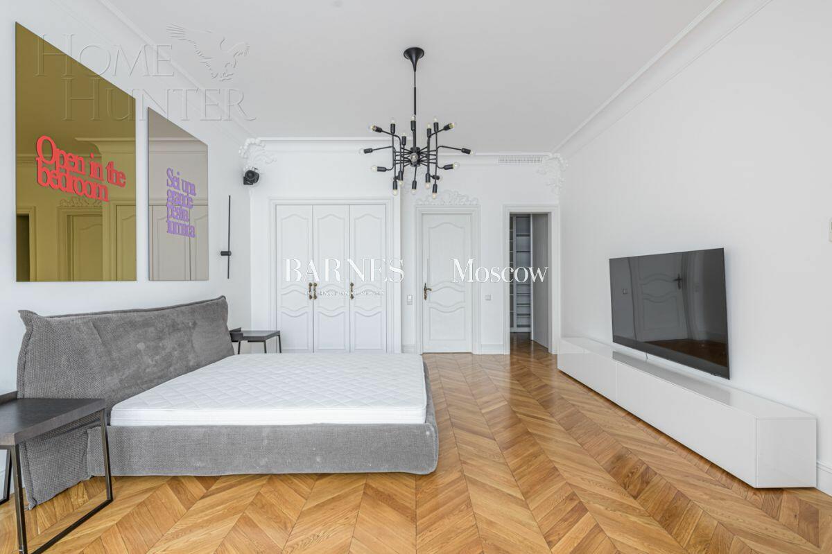 4-КОМН. КВАРТИРА С ОТДЕЛКОЙ 320 М² НА 2 ЭТАЖЕ
