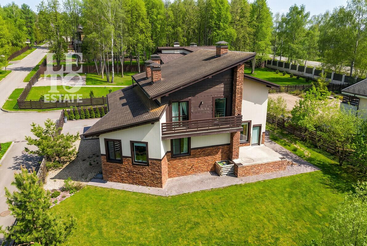 2-этажный коттедж 257.3 м² с отделкой