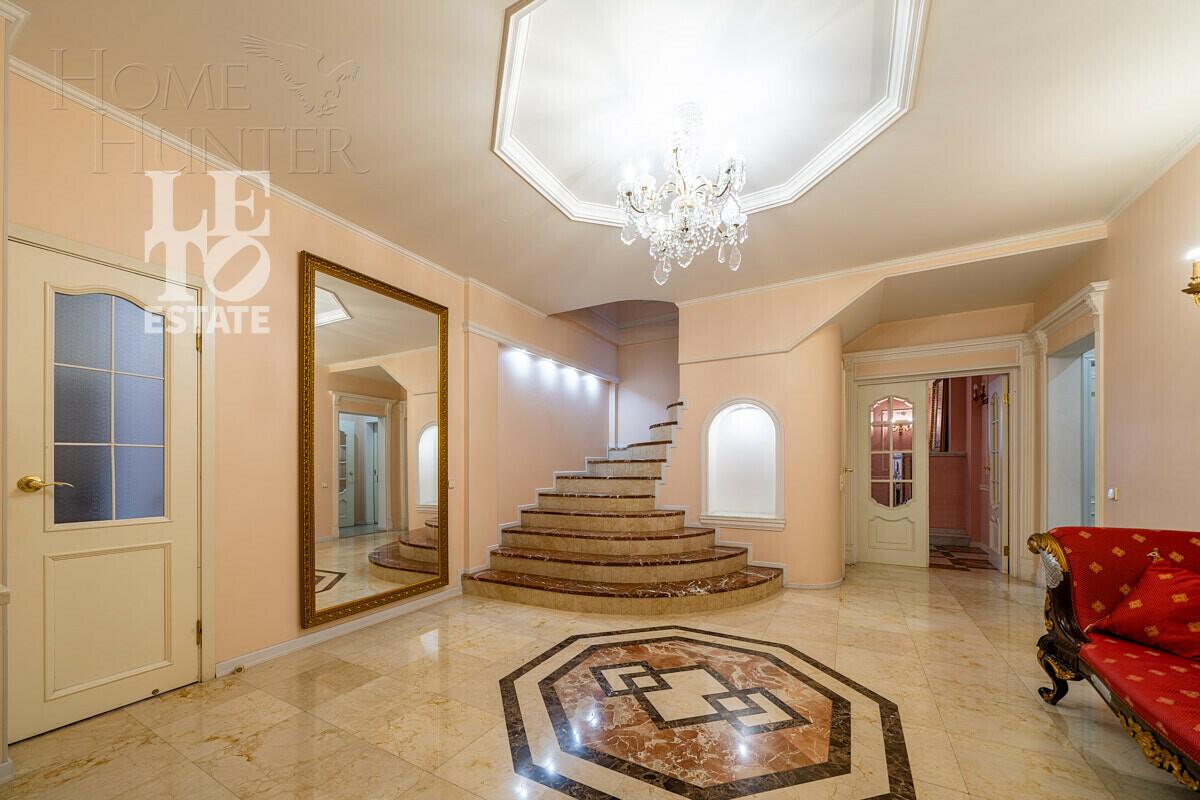 2-этажный коттедж 730 м² с отделкой