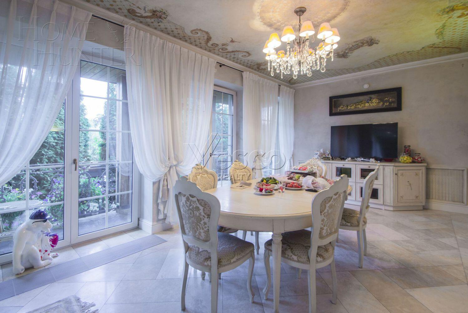 2-этажный коттедж 930 м² с отделкой