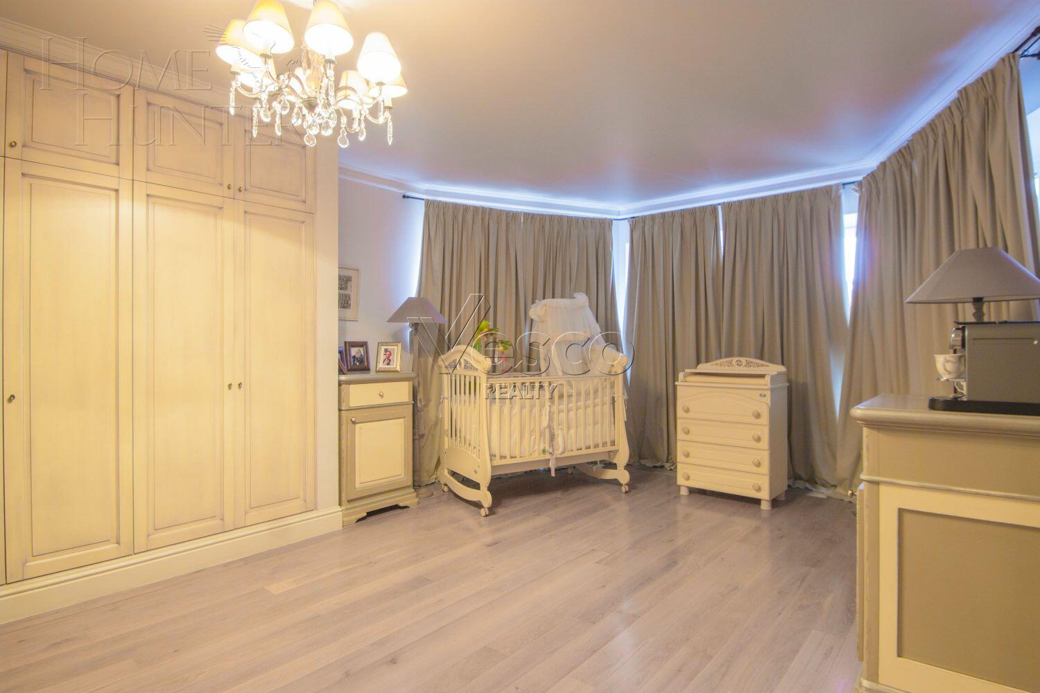 2-этажный коттедж 930 м² с отделкой