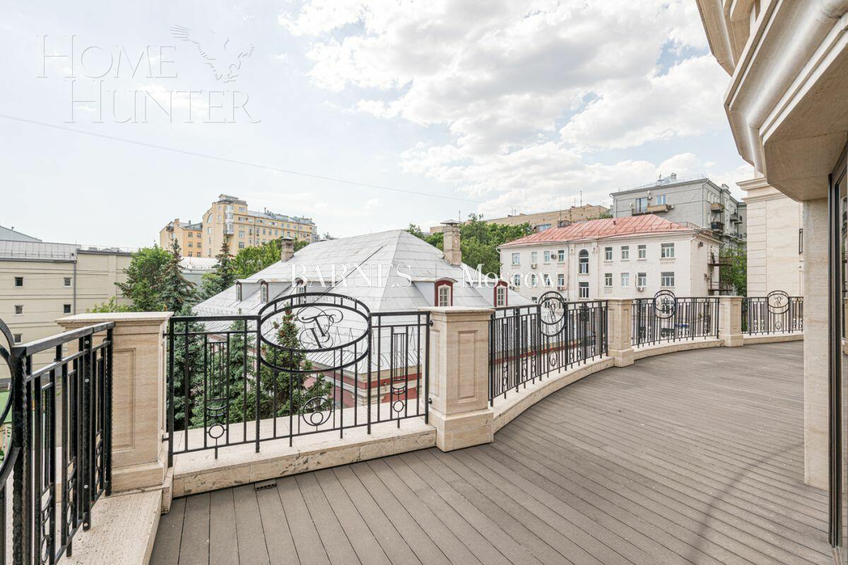 3-УРОВНЕВЫЕ АПАРТАМЕНТЫ БЕЗ ОТДЕЛКИ 664.7 М² НА 3 ЭТАЖЕ