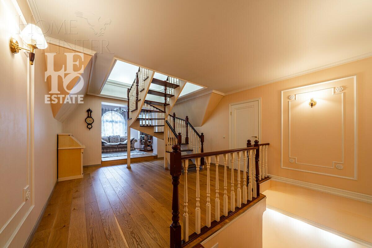 2-этажный коттедж 730 м² с отделкой