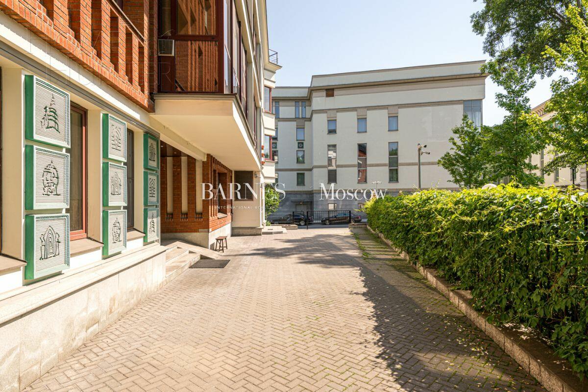6-КОМН. АПАРТАМЕНТЫ БЕЗ ОТДЕЛКИ 450 М² НА 4 ЭТАЖЕ
