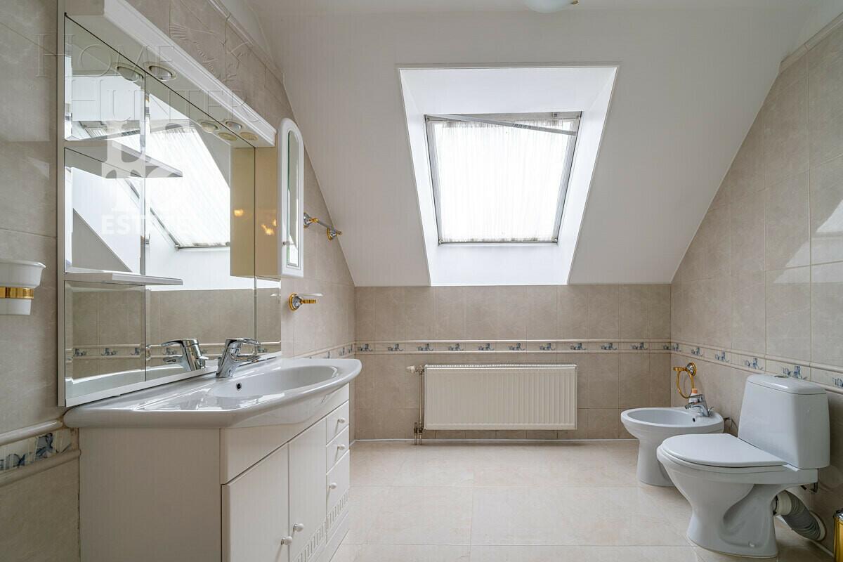 2-этажный коттедж 730 м² с отделкой