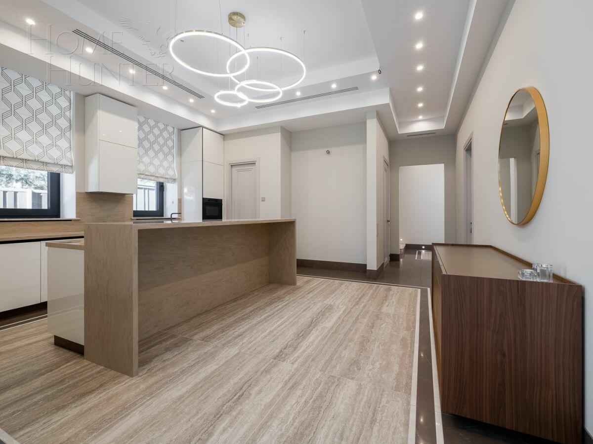 3-этажный коттедж 420 м² с отделкой