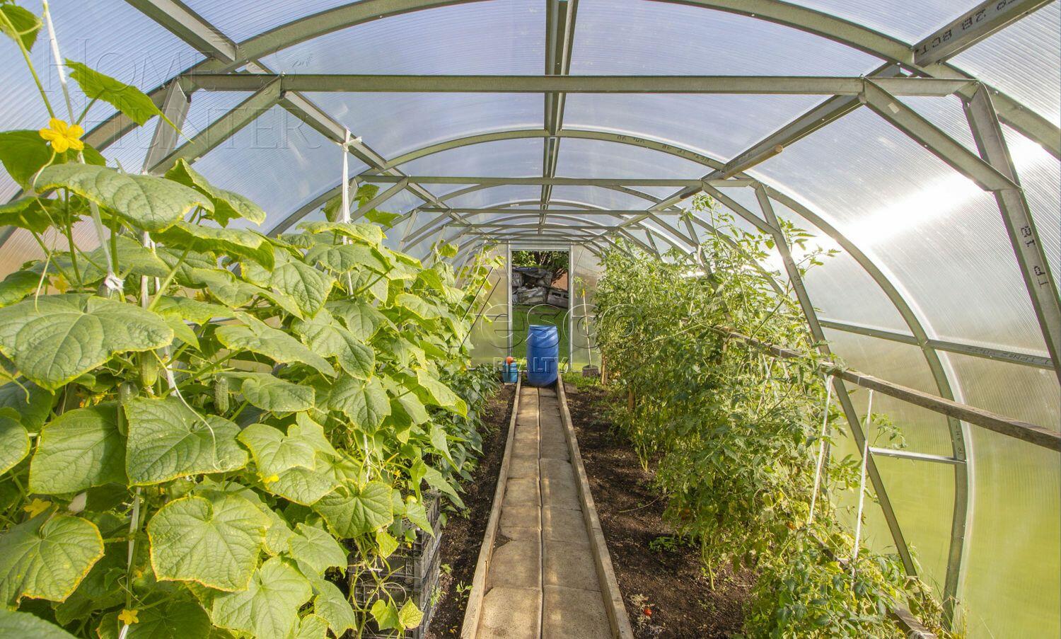 2-этажный коттедж 930 м² с отделкой