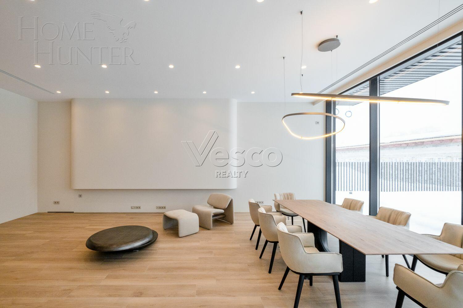 2-этажный коттедж 400 м² с отделкой