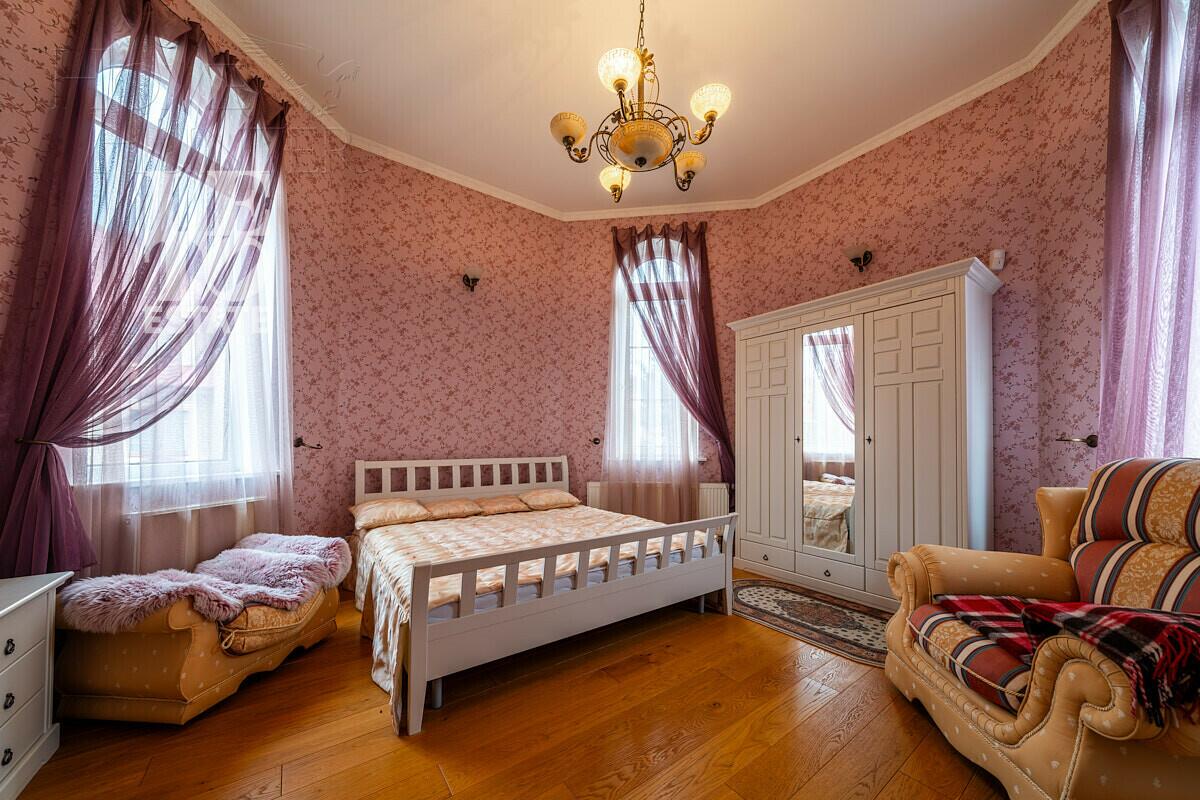 2-этажный коттедж 730 м² с отделкой