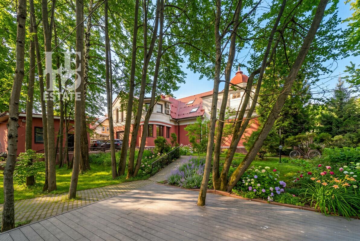 2-этажный коттедж 730 м² с отделкой
