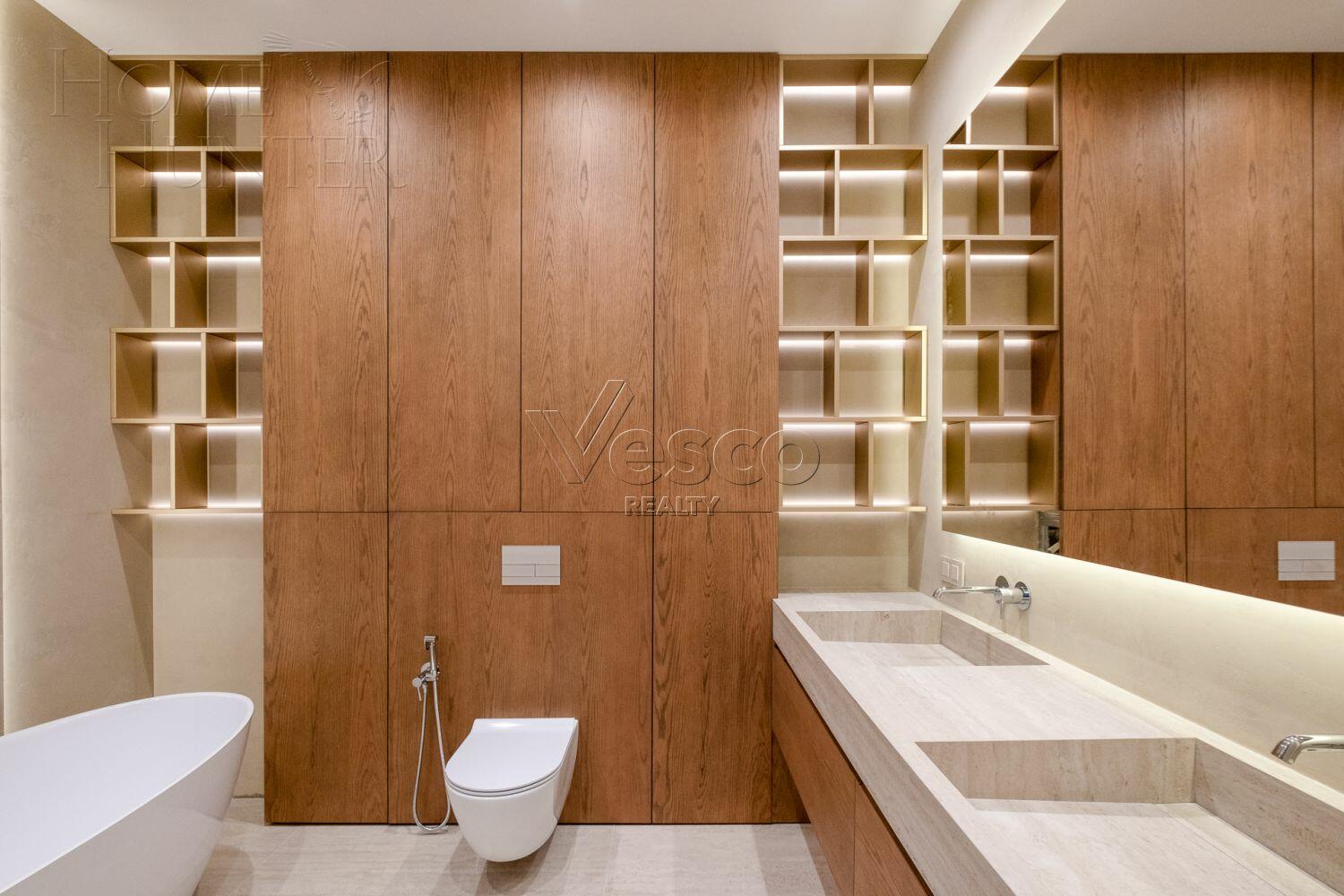 2-этажный коттедж 400 м² с отделкой