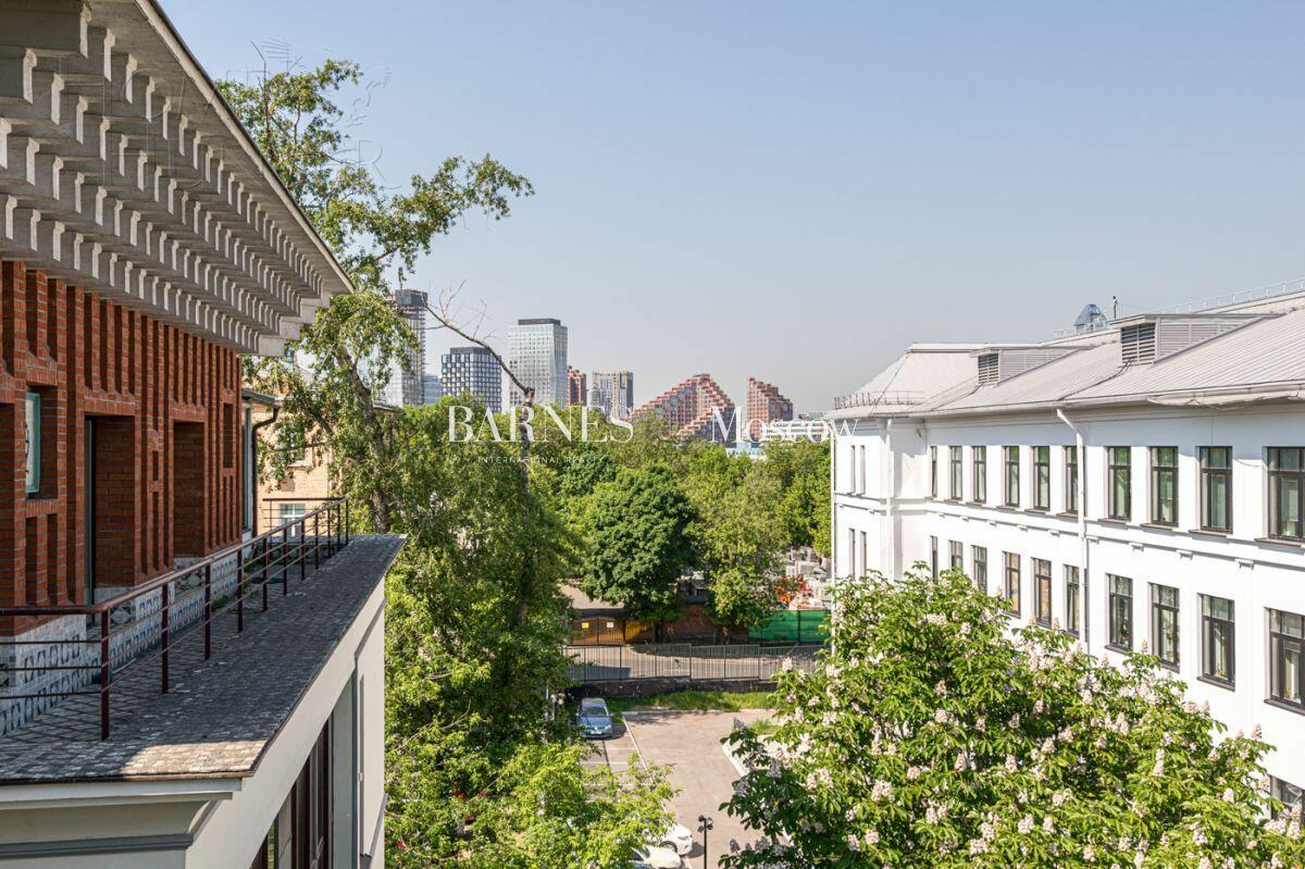 6-КОМН. АПАРТАМЕНТЫ БЕЗ ОТДЕЛКИ 450 М² НА 4 ЭТАЖЕ