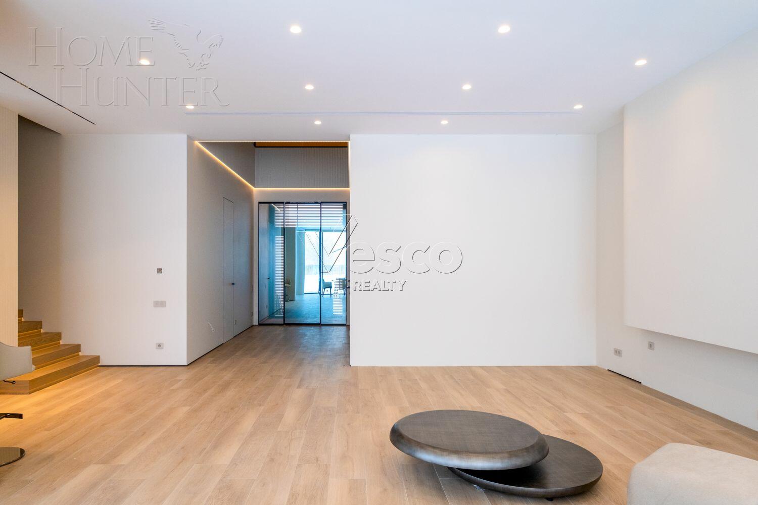2-этажный коттедж 400 м² с отделкой