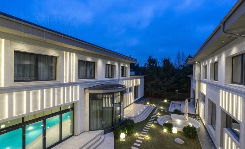 2-этажный коттедж 2 500 м² с отделкой